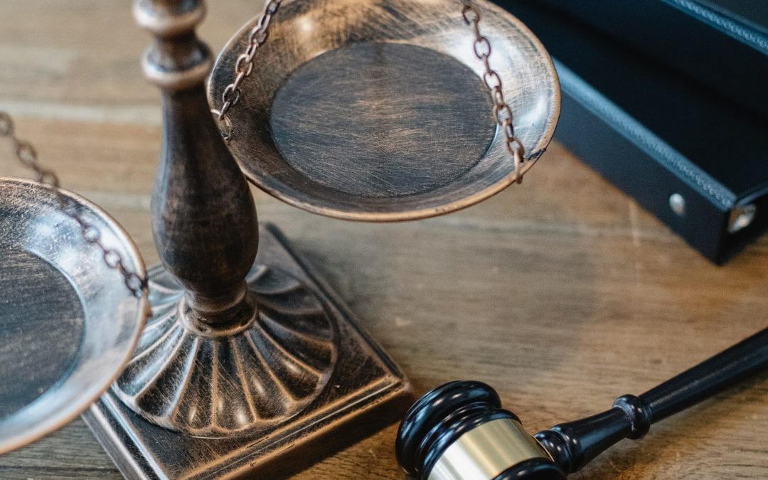 Picchiati da agenti in carcere, la CE chiede chiarezza