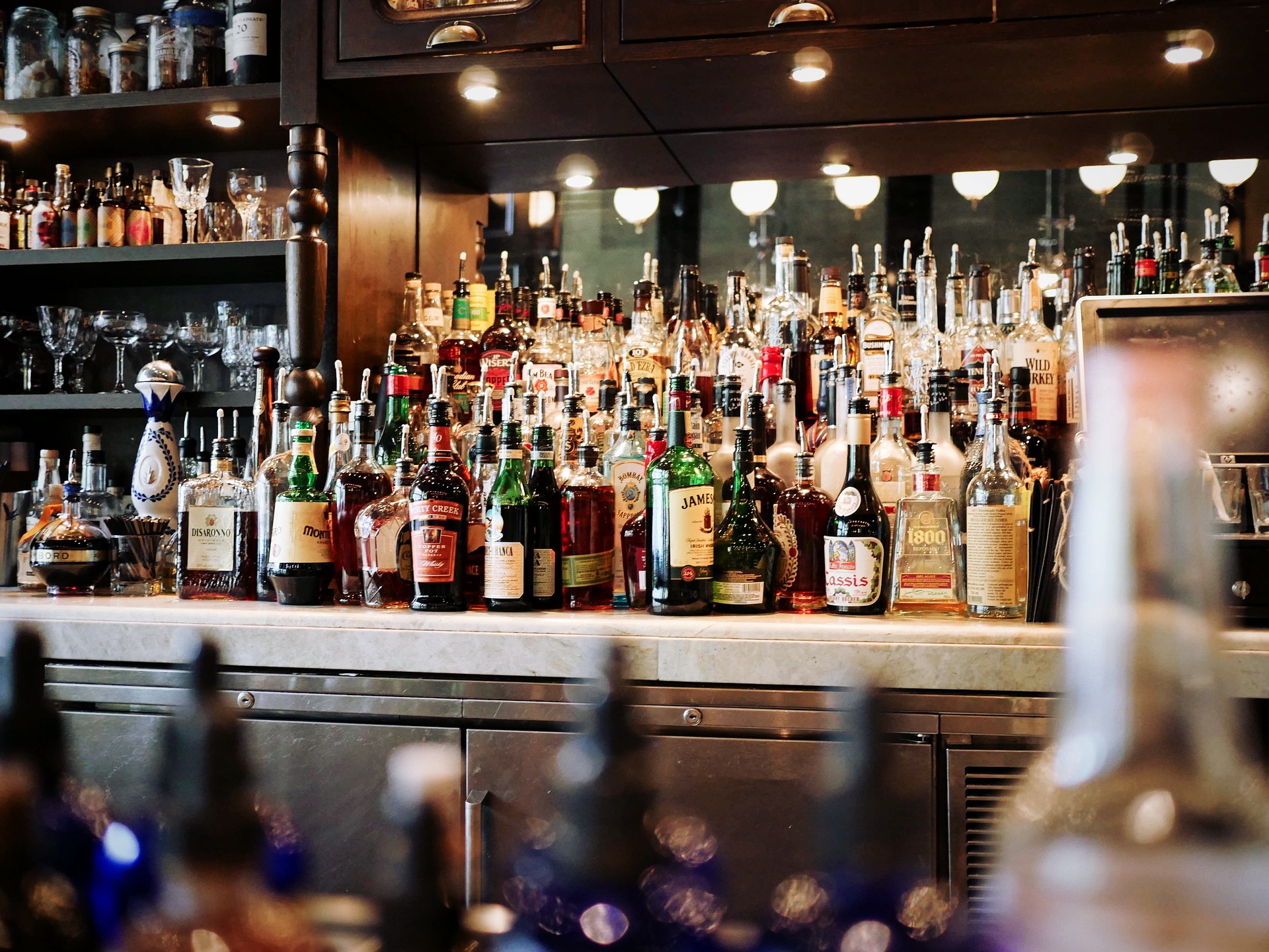 alcoholic-beverages-gd01a88b84_1920 alcoholic-beverages-gd01a88b84_1920
