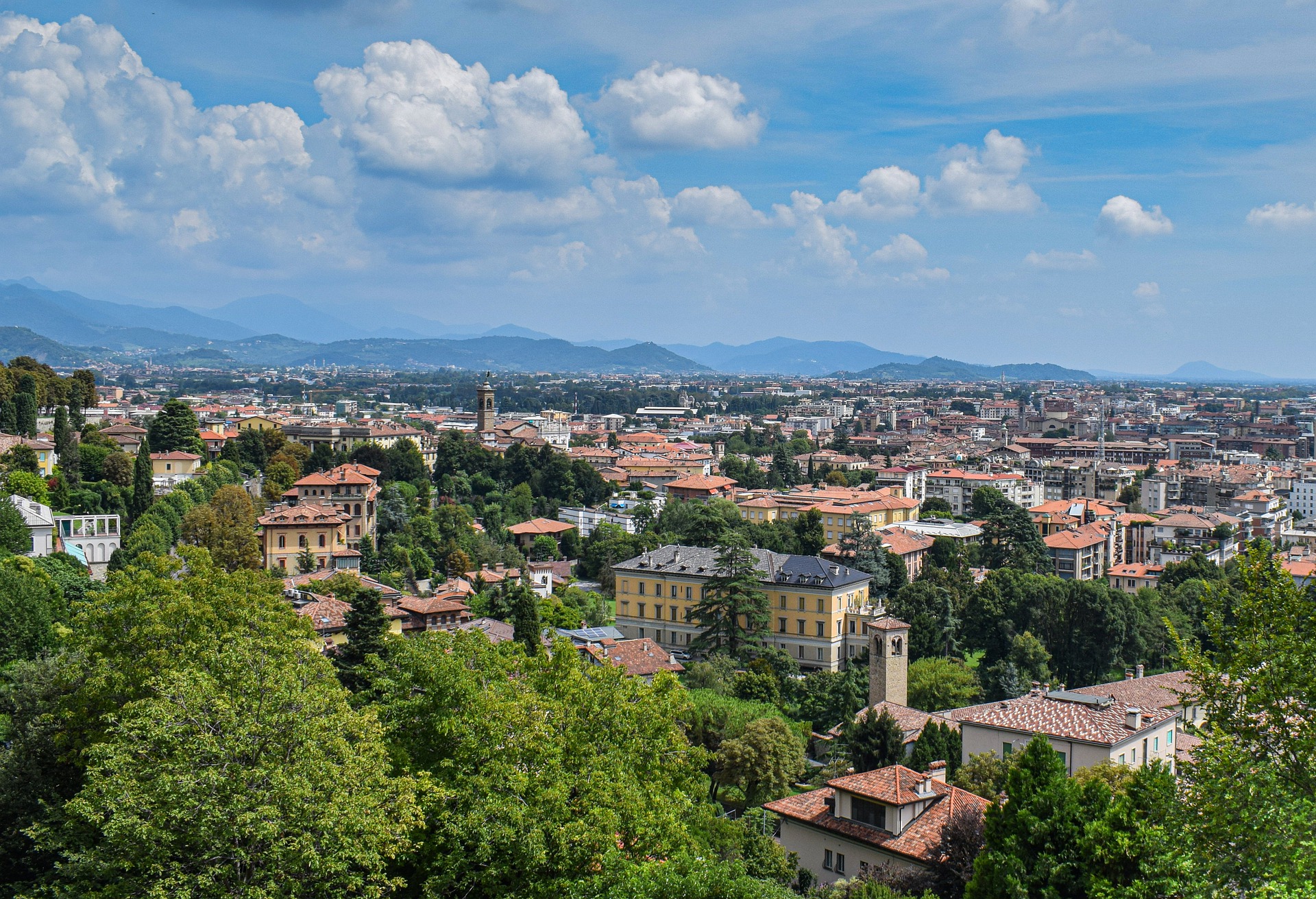 bergamo-g83a590468_1920