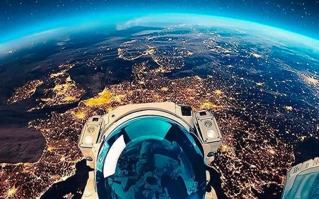Fake news dallo spazio: il selfie di AstroSamantha