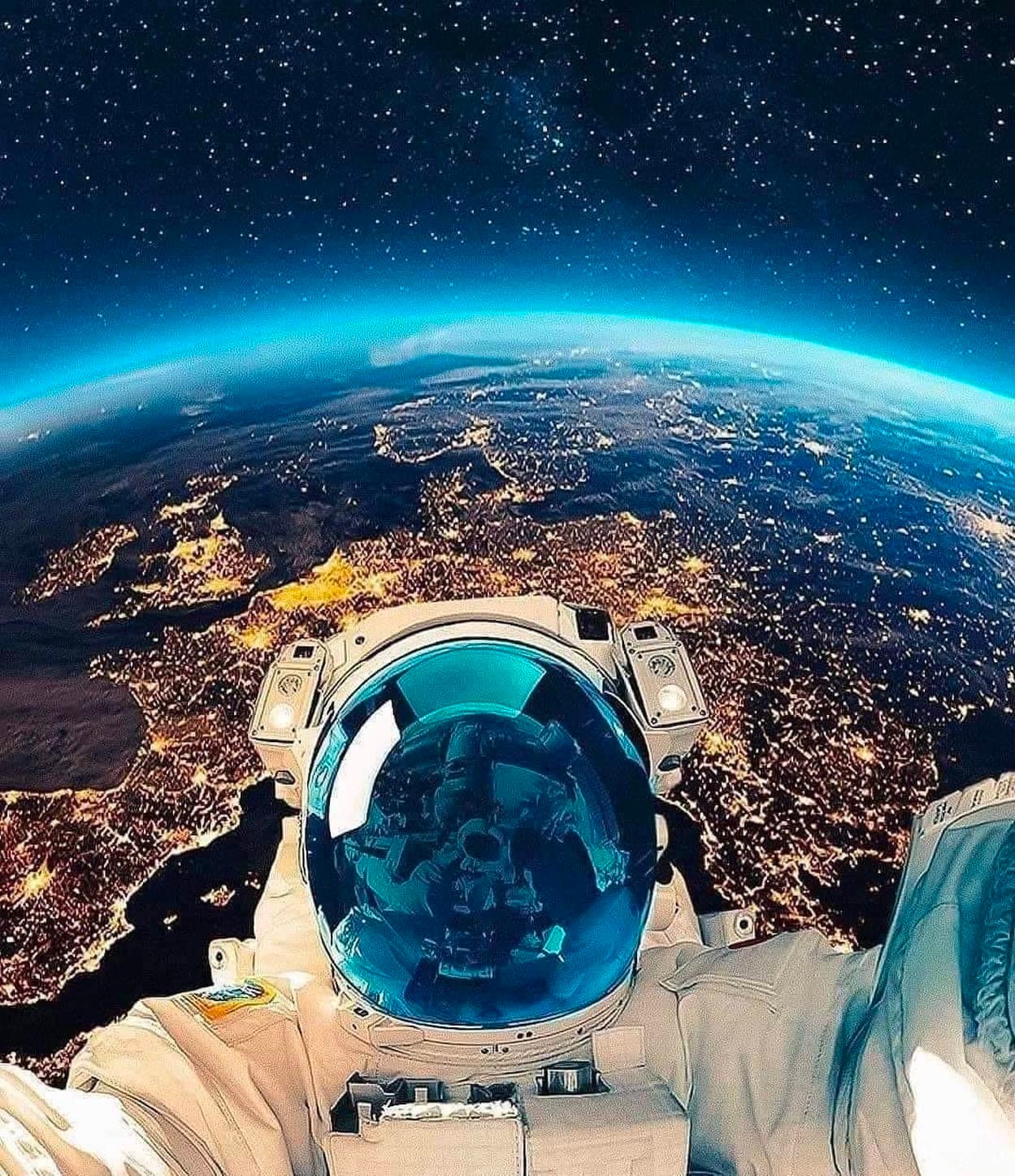 Telepress_Selfie_Fake_Cristoforetti