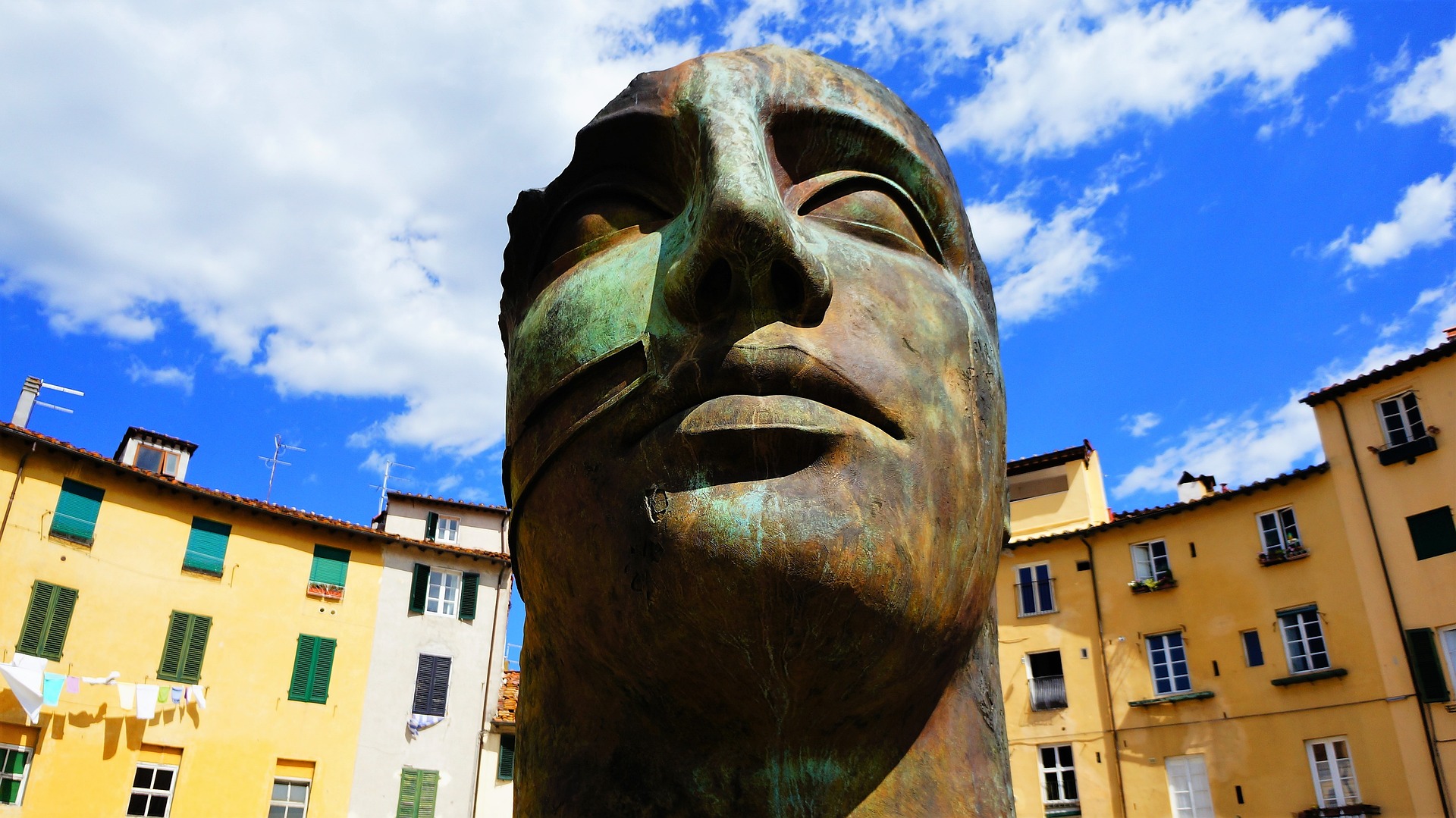 architecture-3254975_1920 Lucca