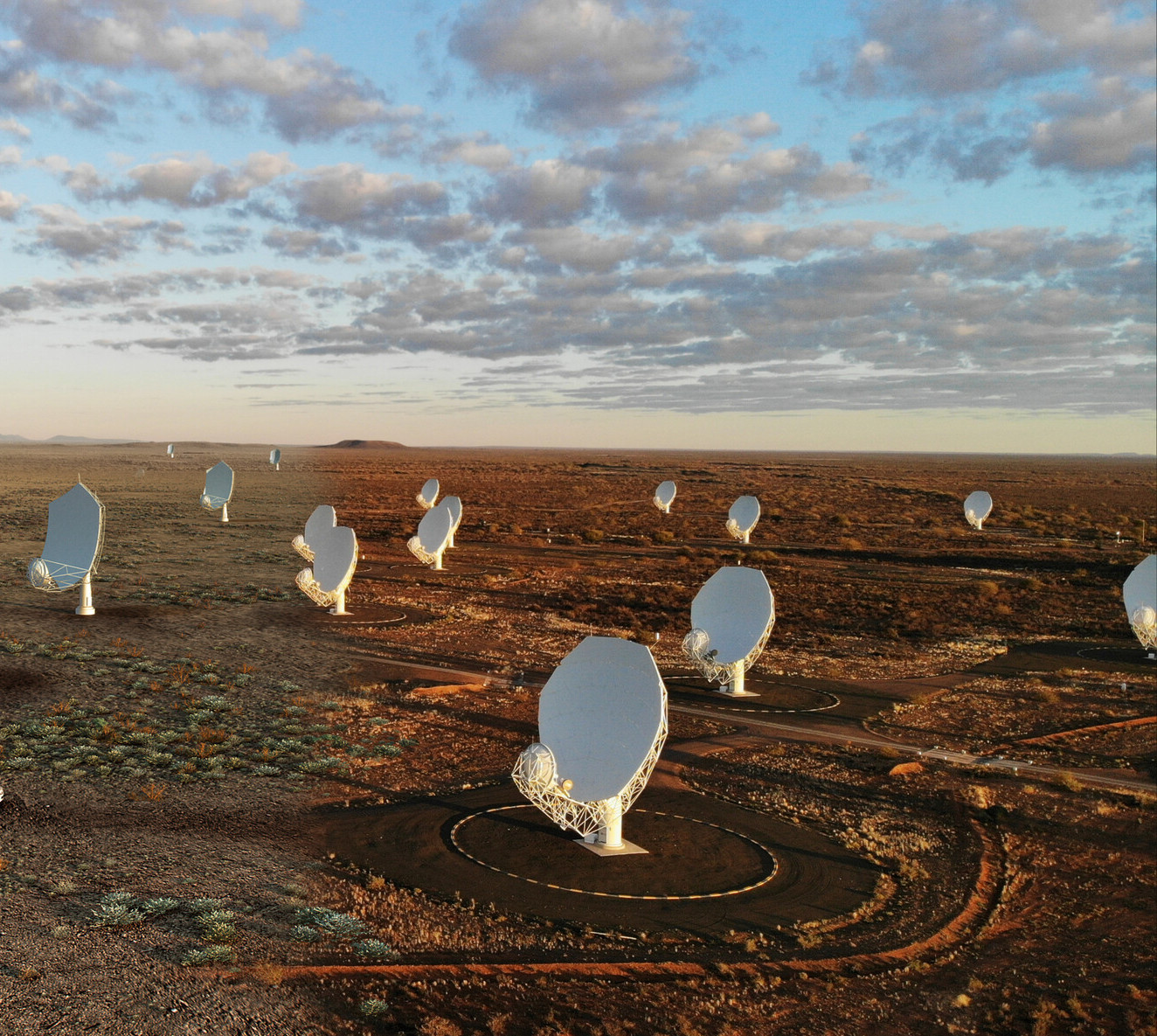 SKA-Mid – wide angle artist impression (composite)