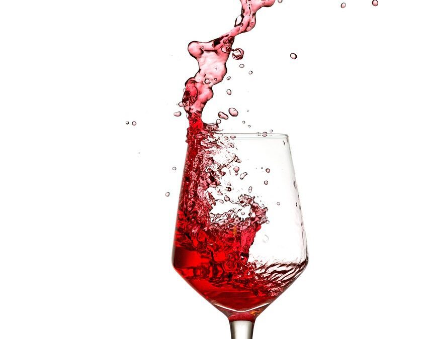 Vino, in Italia bene il turismo e male la produzione
