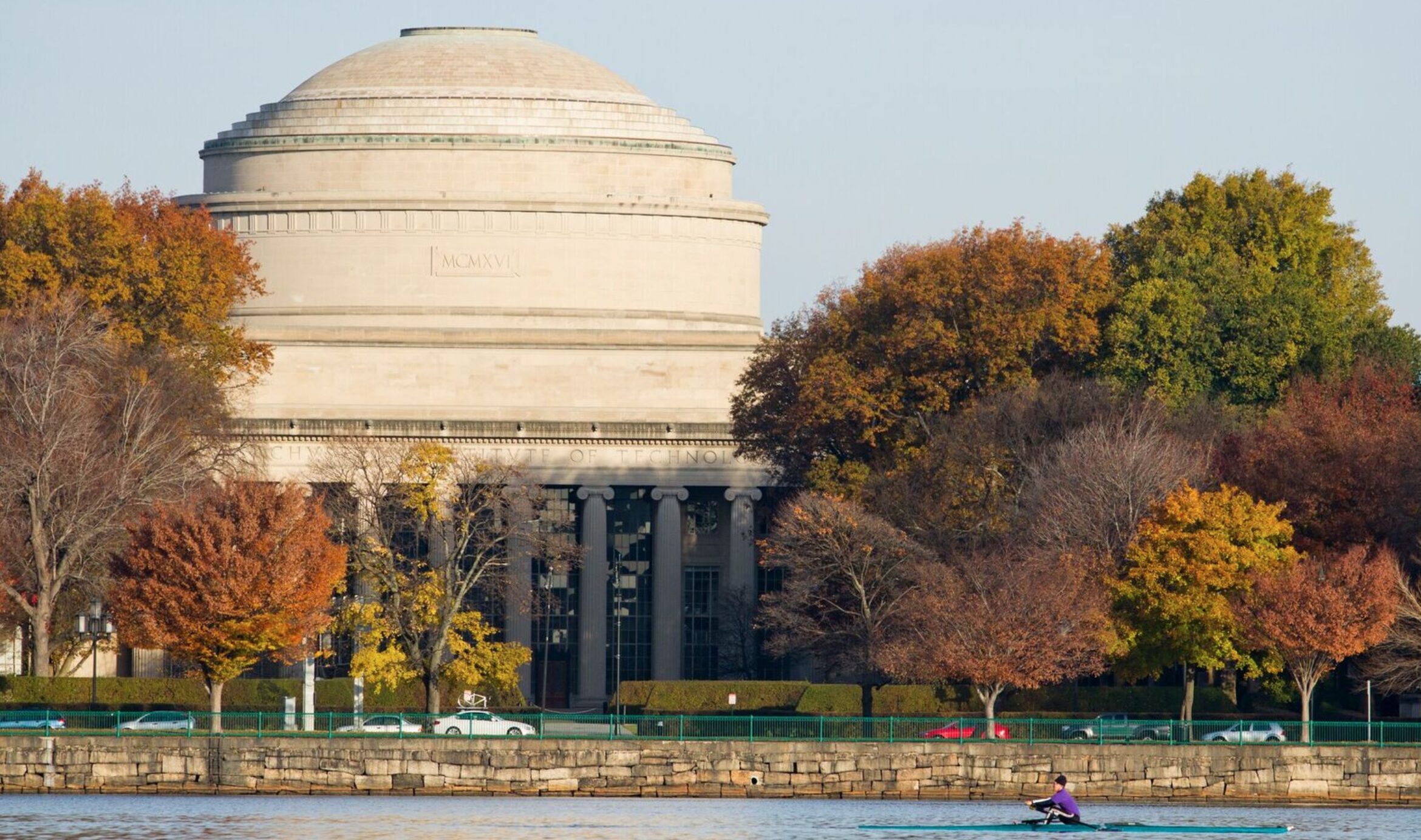 Il Massachusetts Institute of Technology – credits: www.mit.edu Il Massachusetts Institute of Technology - credits: www.mit.edu