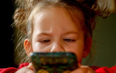 Genitori controllori online, vincono quelli Italiani