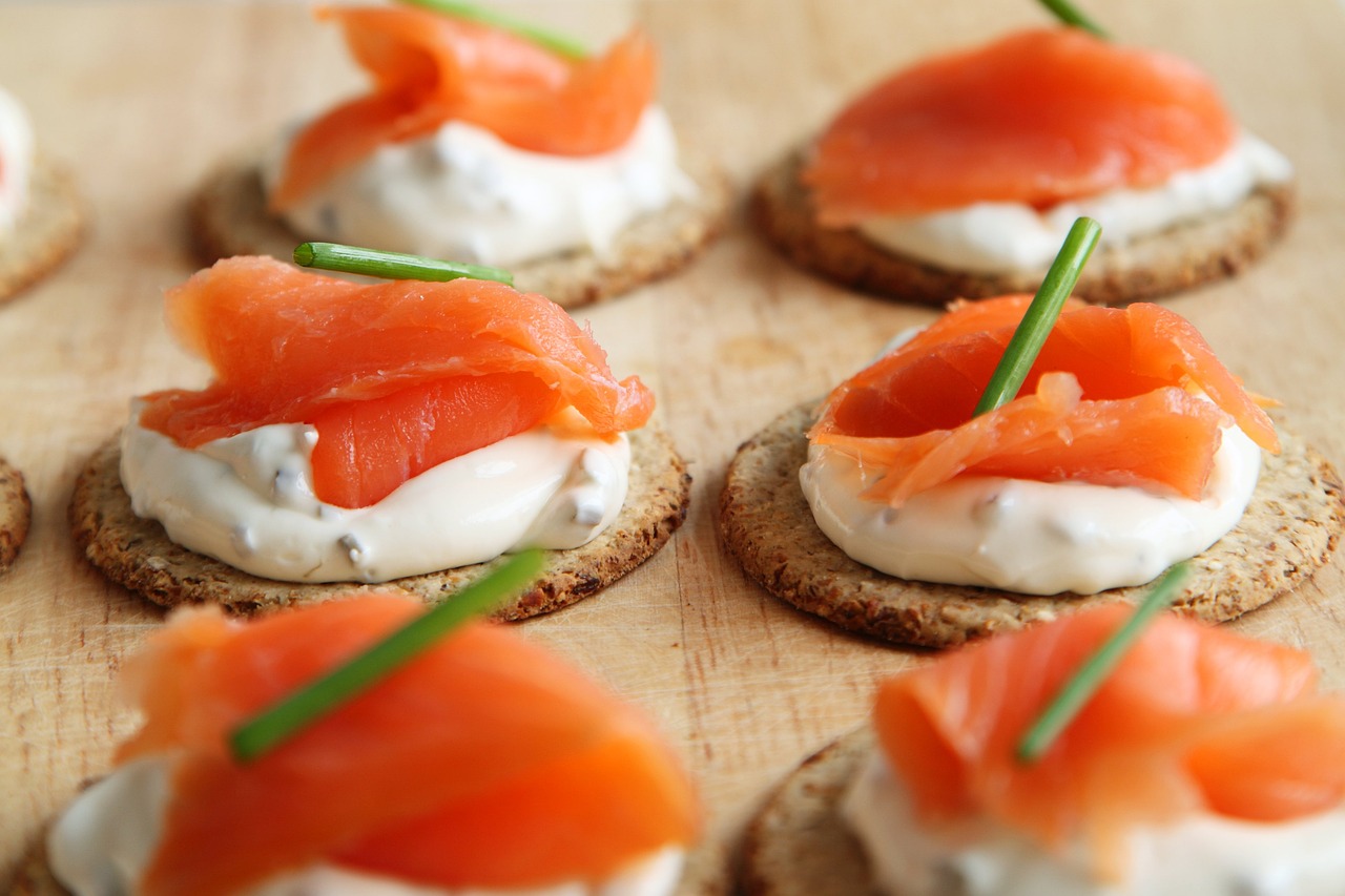Nasce Cami e protegge il salmone affumicato – ph. PublicDomainPictures Nasce Cami e protegge il salmone affumicato - ph. PublicDomainPictures