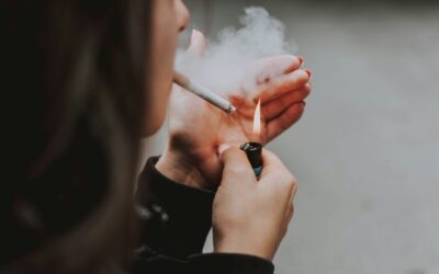 Torino e le altre: vietato fumare all’aperto
