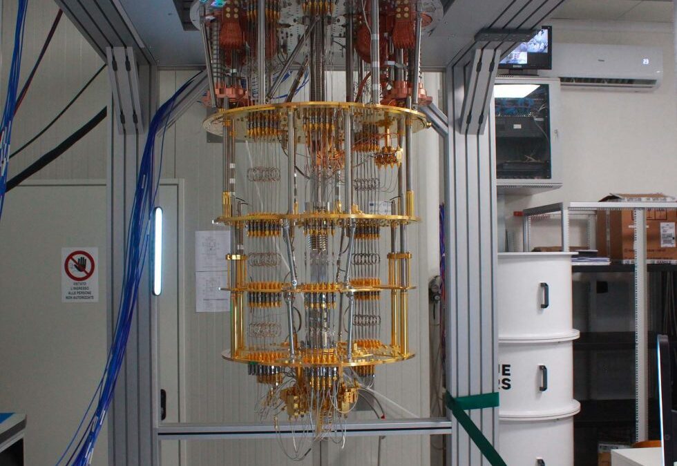 Inaugurato a Napoli il primo computer quantistico italiano