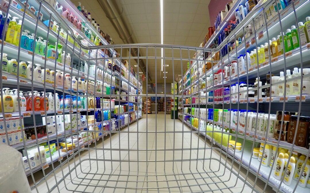 Italiani più cauti negli acquisti per paura della situazione internazionale