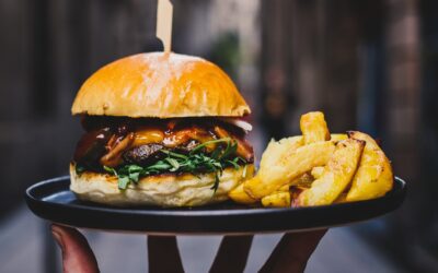 Hamburger, ogni anno in Italia se ne mangiano 250 milioni