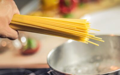 Fisici in cucina: la cacio e pepe diventa un esperimento scientifico