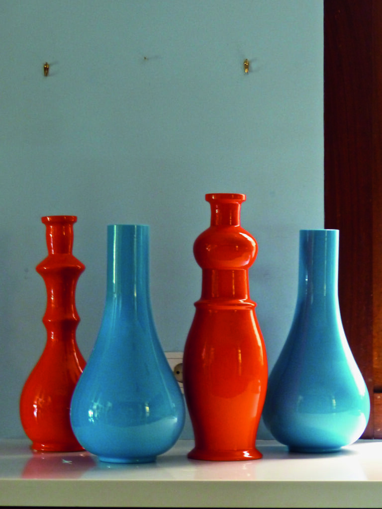 ALMOPE-51734_Jarrones naranja y azul, 2019