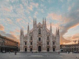ouael-ben-salah-milano-unsplash