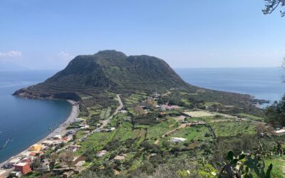 Abitanti in subbuglio per quattro nuovi dissalatori alle Eolie