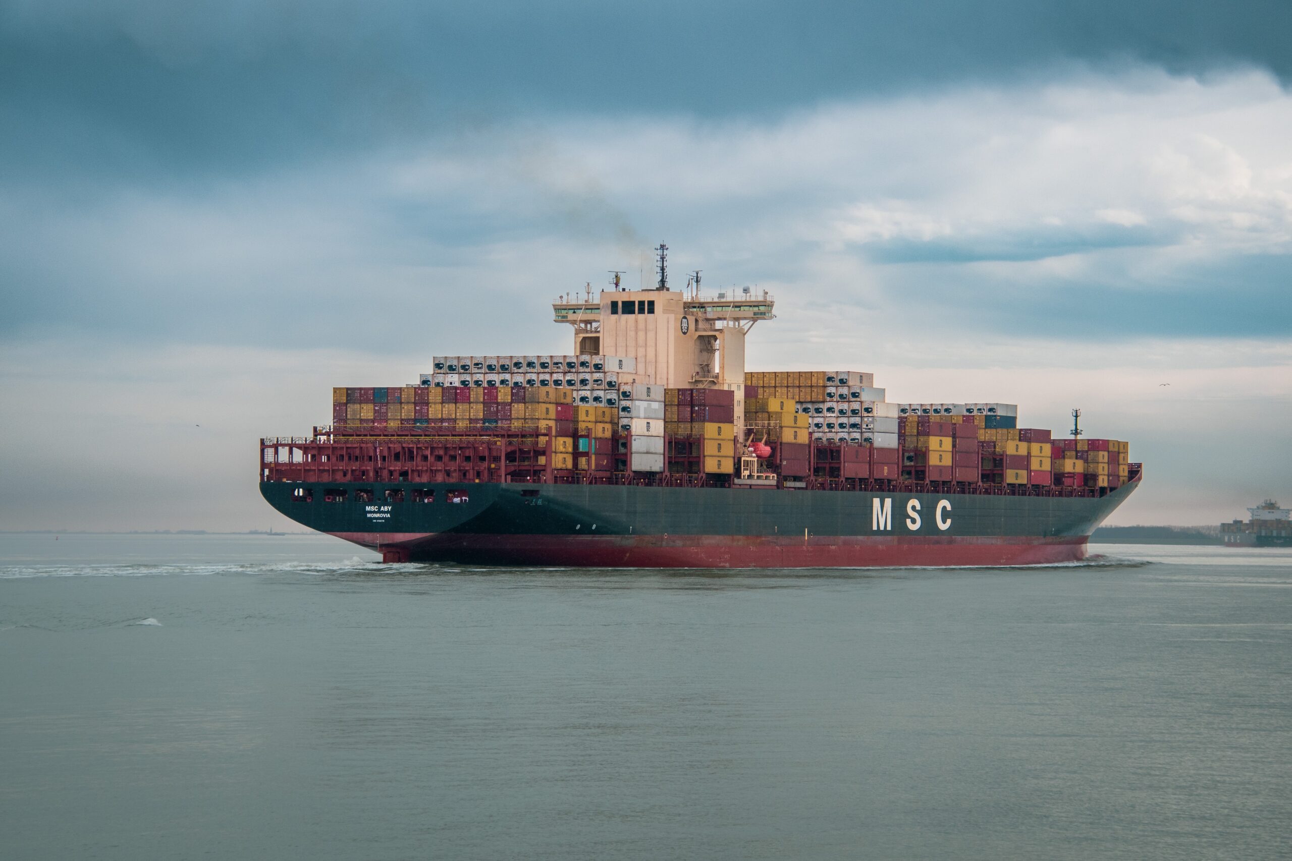 dendoktoor-container-ship-export