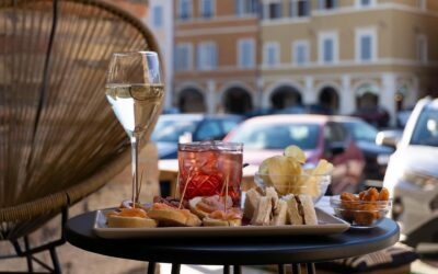 L’aperitivo in Italia vale 4,5 miliardi e cambia pelle: cresce il premium, accelera l’alcol free