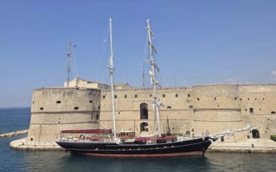 Nave Italia, il brigantino che trasforma il mare in una scuola di inclusione